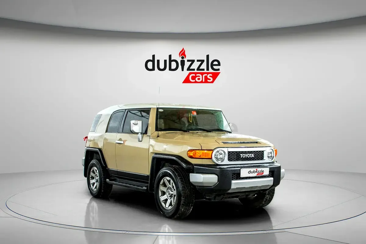 Toyota FJ Cruiser - фото 1