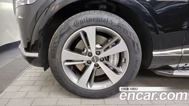 Genesis GV80 - фото 1