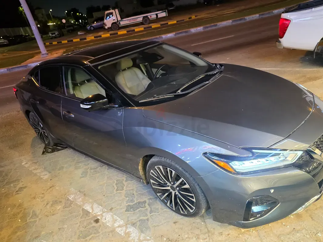 Nissan Maxima - фото 1