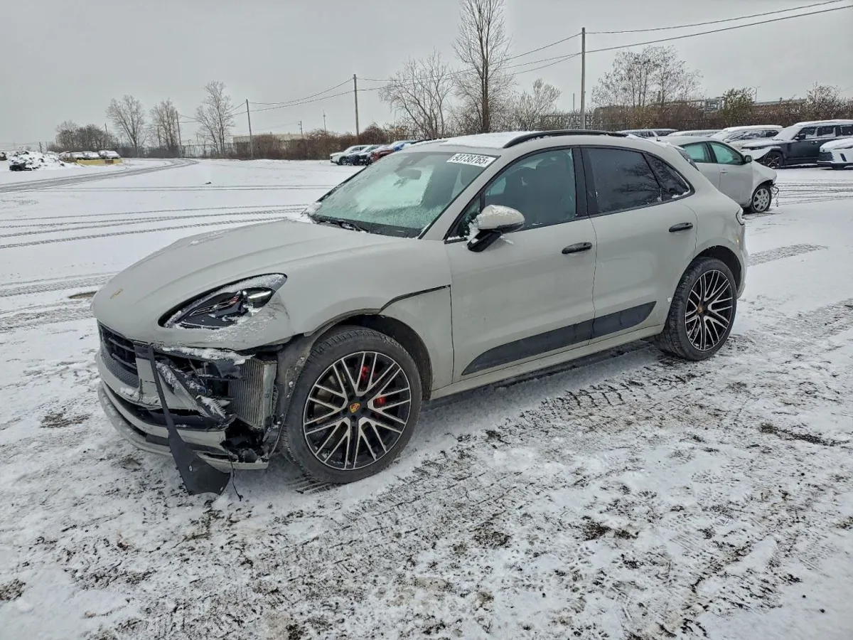 PORSCHE MACAN - фото 1