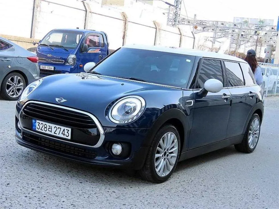 Mini 클럽맨 2세대 1.5 Cooper 기본형 - фото 1