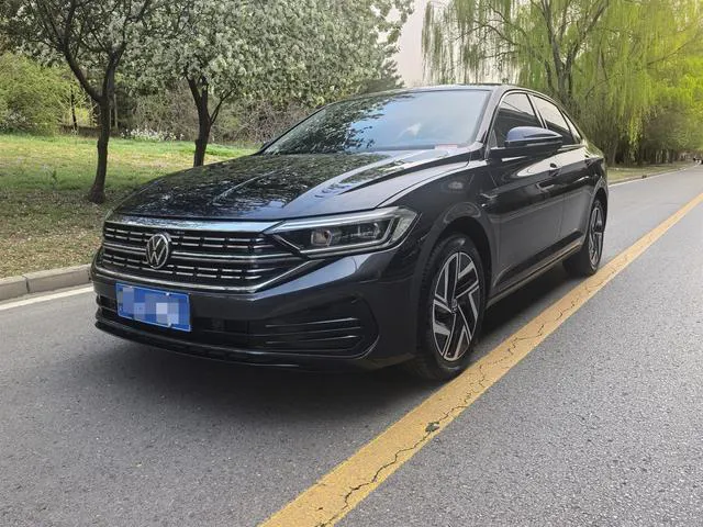 Volkswagen Sagitar - фото 1