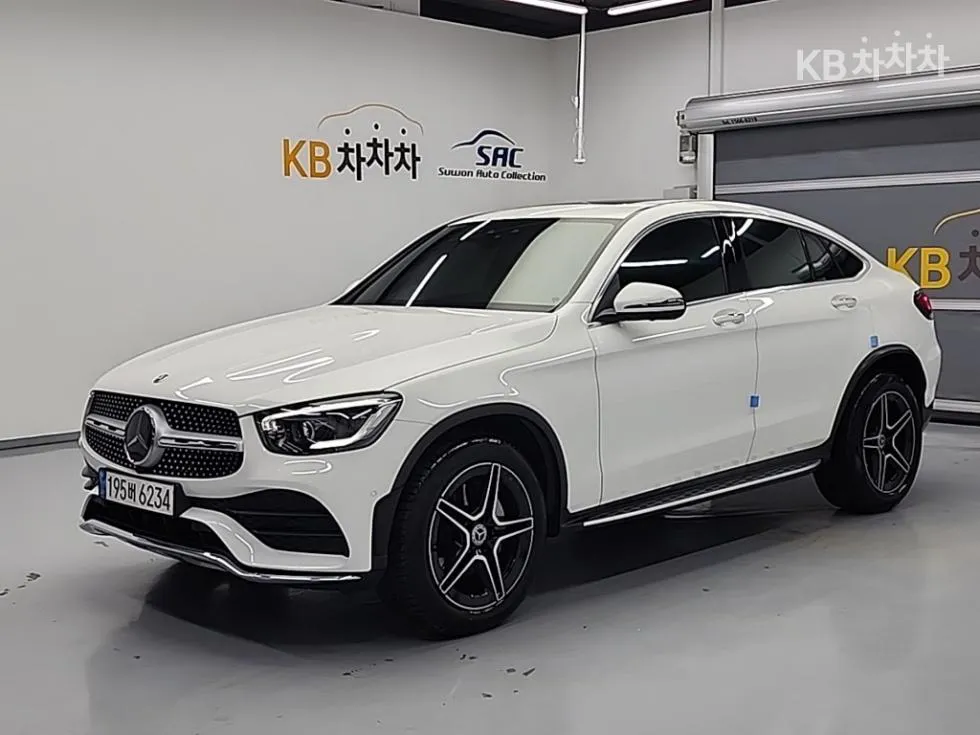 Mercedes-Benz GLC(X253) 300 4Matic Coupe 기본형 - фото 1