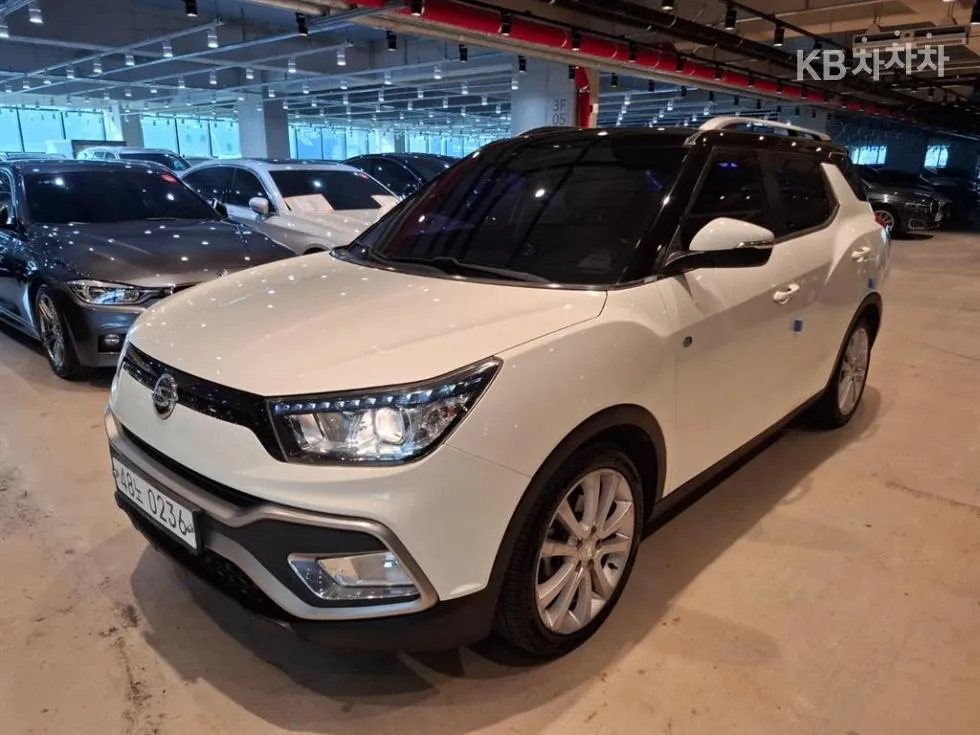 KG Mobility 티볼리 에어 2WD IX - фото 1