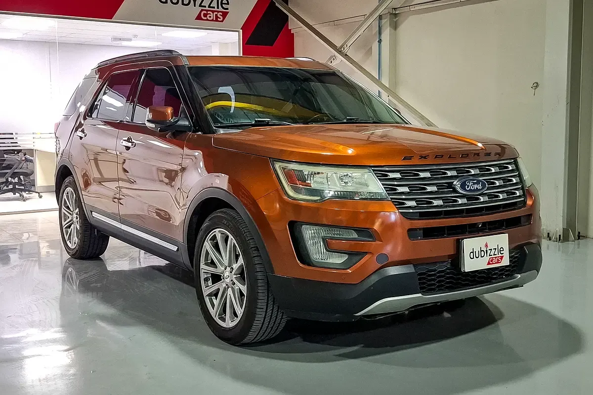 Ford Explorer - фото 1