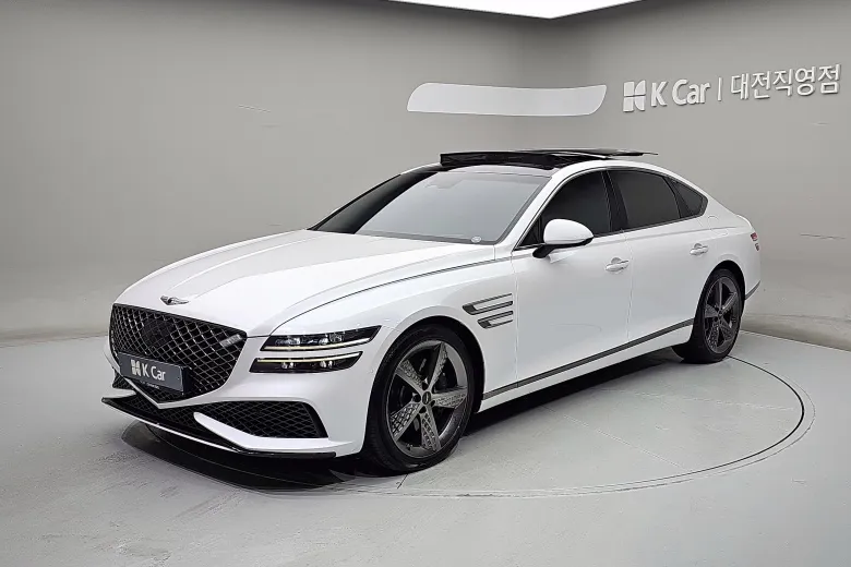 Genesis G80 - фото 1