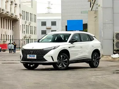 Roewe RX5 - фото 1