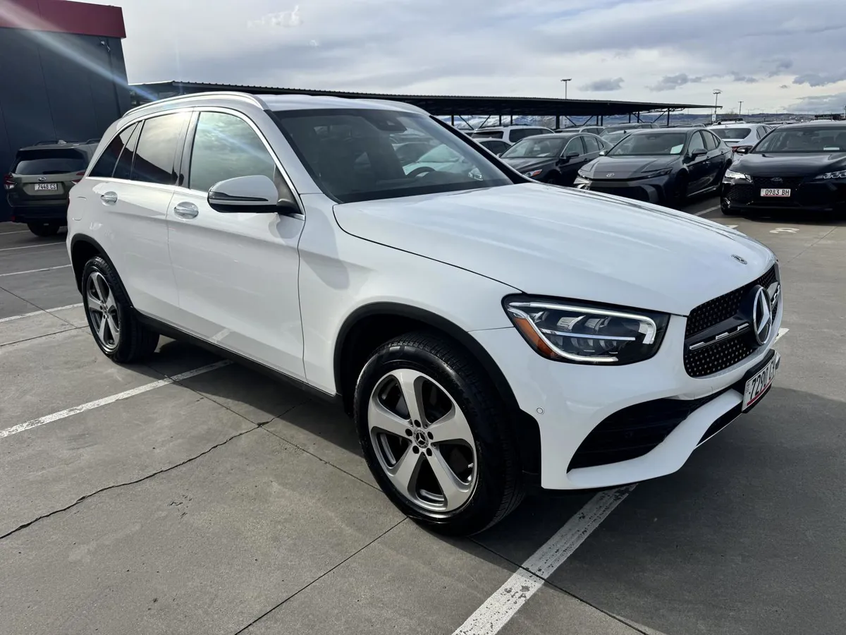 Mercedes-Benz GLC 300 - фото 1