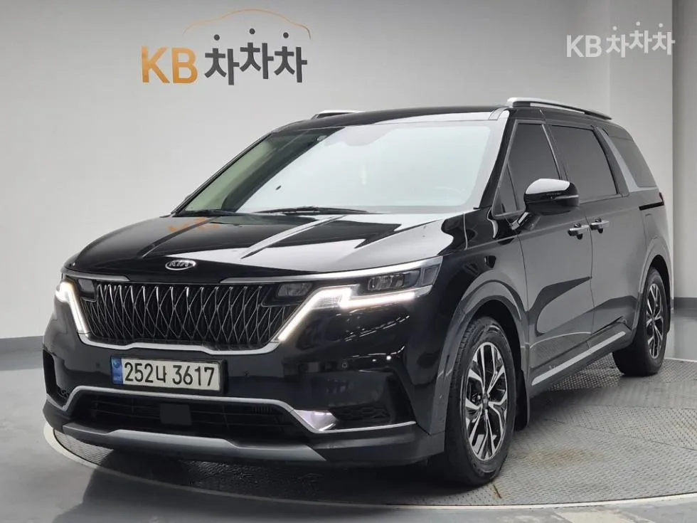 Kia 카니발 4세대 D2.2 9인승 노블레스 - фото 1