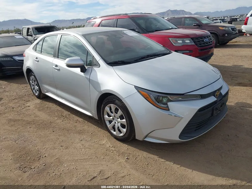 TOYOTA COROLLA LE - фото 1