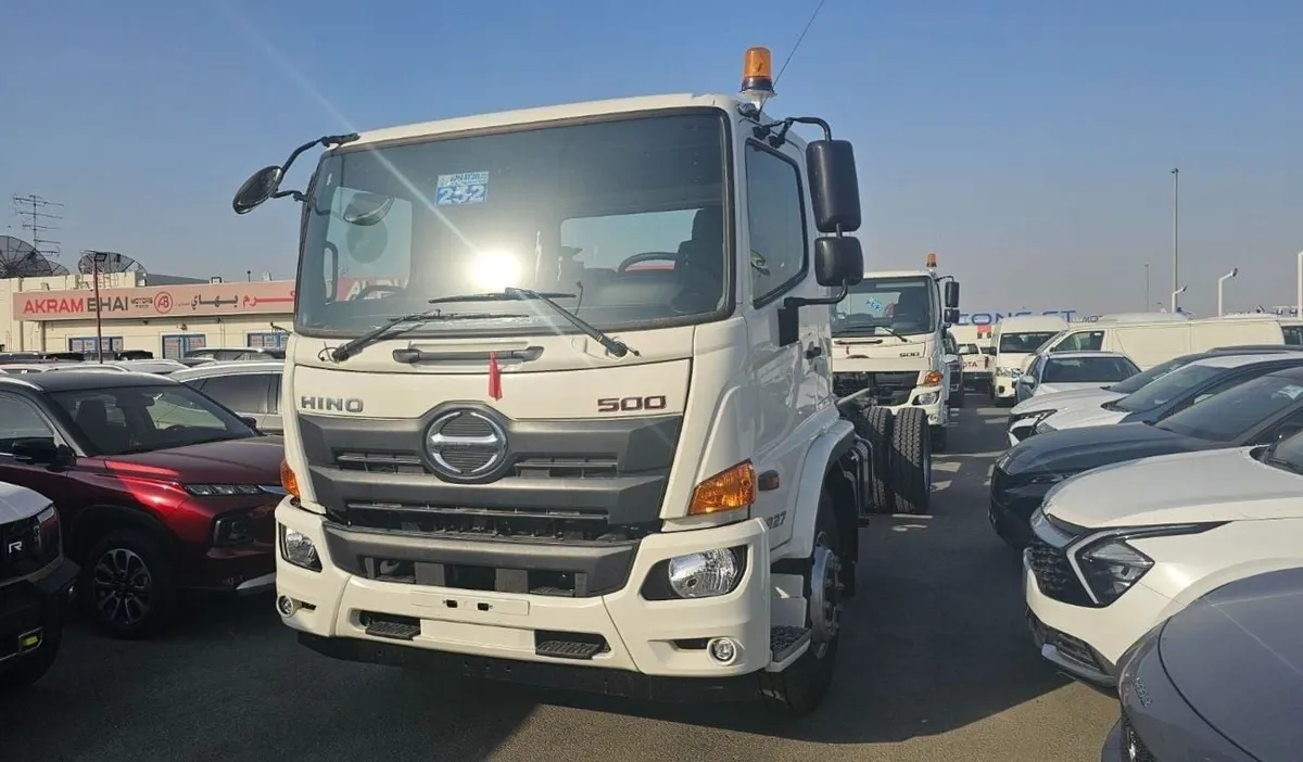 Hino 500 - фото 1