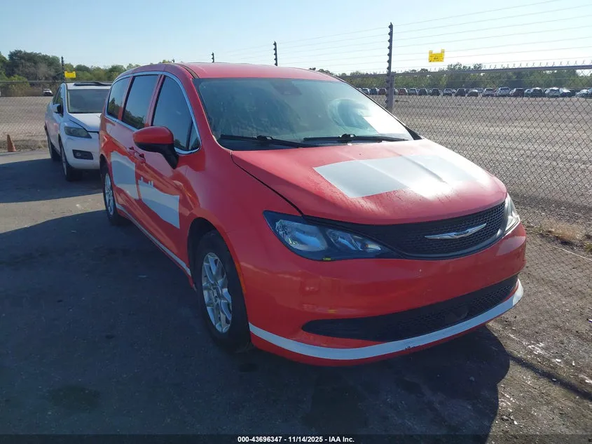 CHRYSLER VOYAGER LX - фото 1