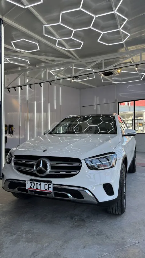 Mercedes-Benz GLC 300 - фото 1