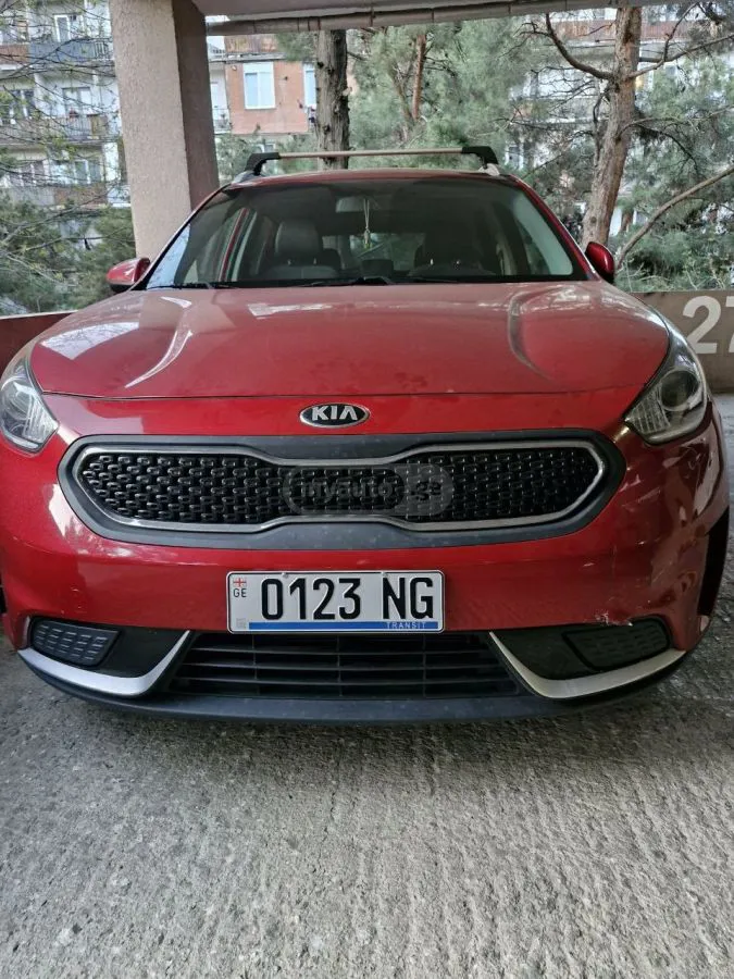 Kia Niro - фото 1
