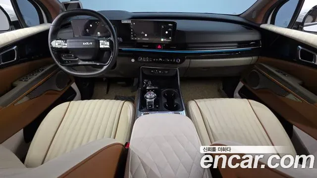 Kia Canival - фото 1