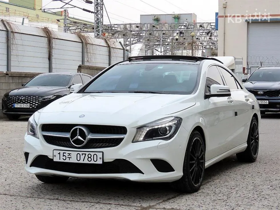 Mercedes-Benz CLA클래스 CLA200 d - фото 1