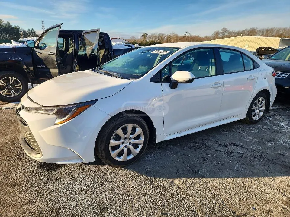 Toyota Corolla - фото 1