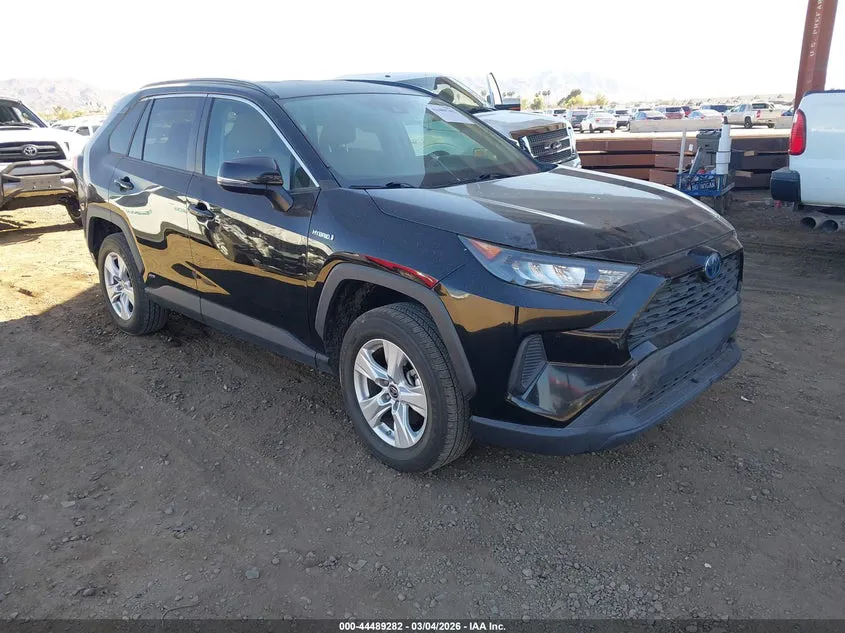 TOYOTA RAV4 HYBRID LE - фото 1