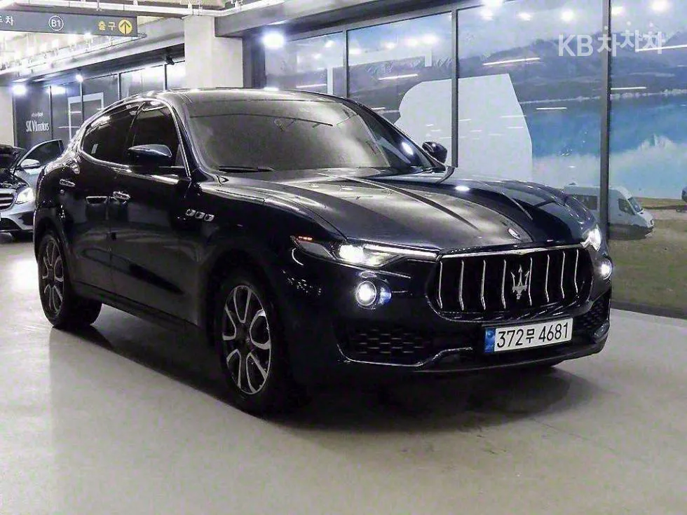 Maserati 르반떼 3.0 AWD 기본형 - фото 1