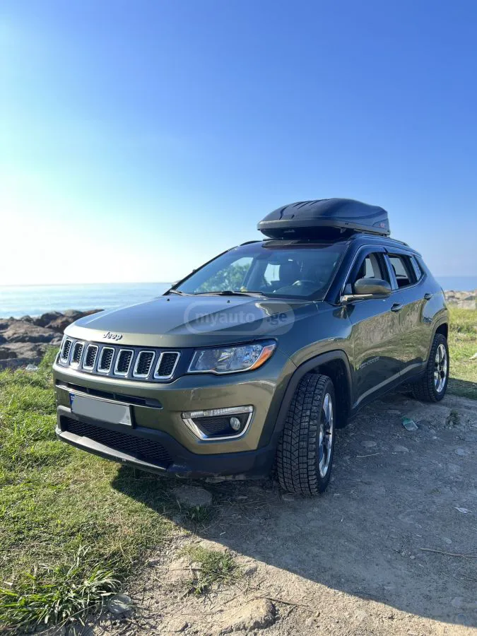 Jeep Compass - фото 1