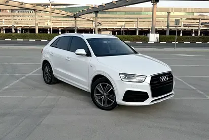 Audi Q3 - фото 1