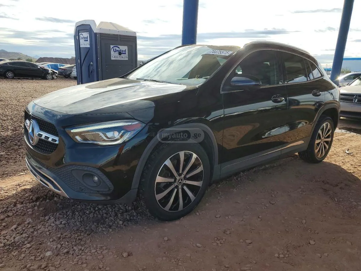 Mercedes-Benz GLA 250 - фото 1