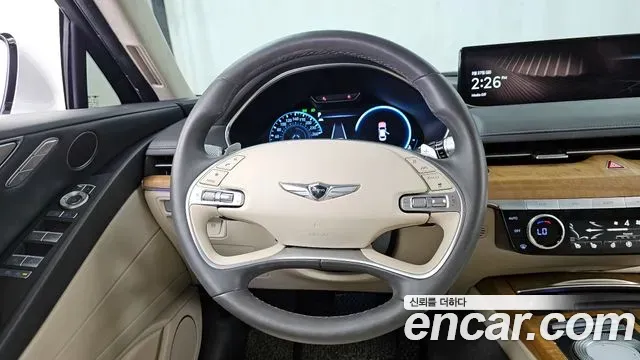 Genesis G80 - фото 1