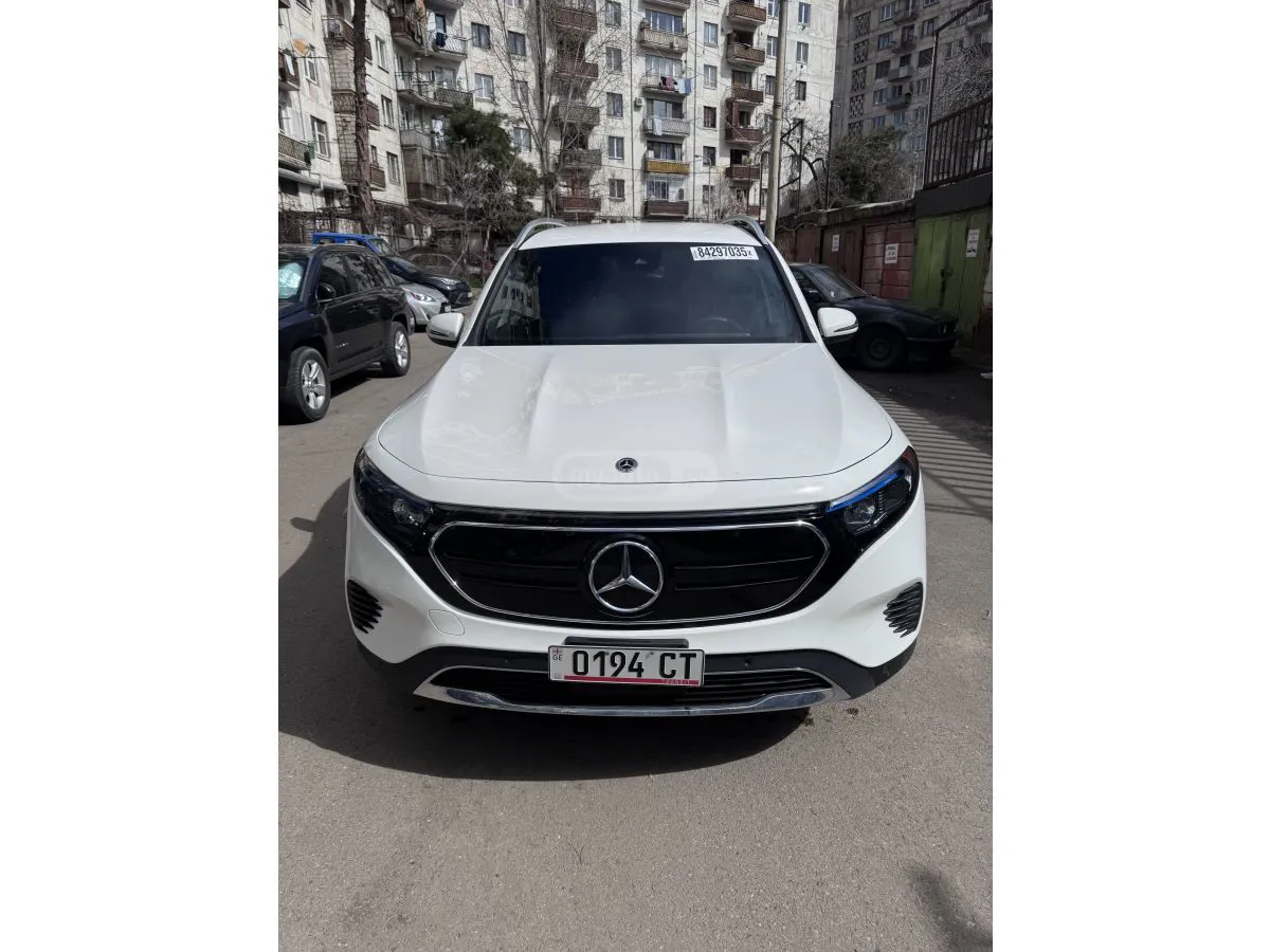 Mercedes-Benz EQB 260 - фото 1