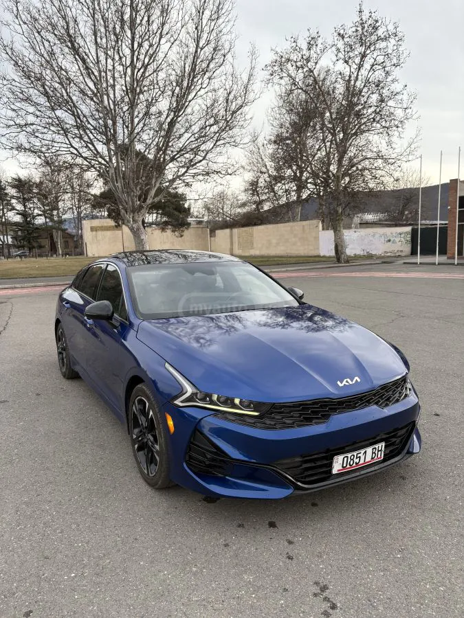 Kia K5 - фото 1