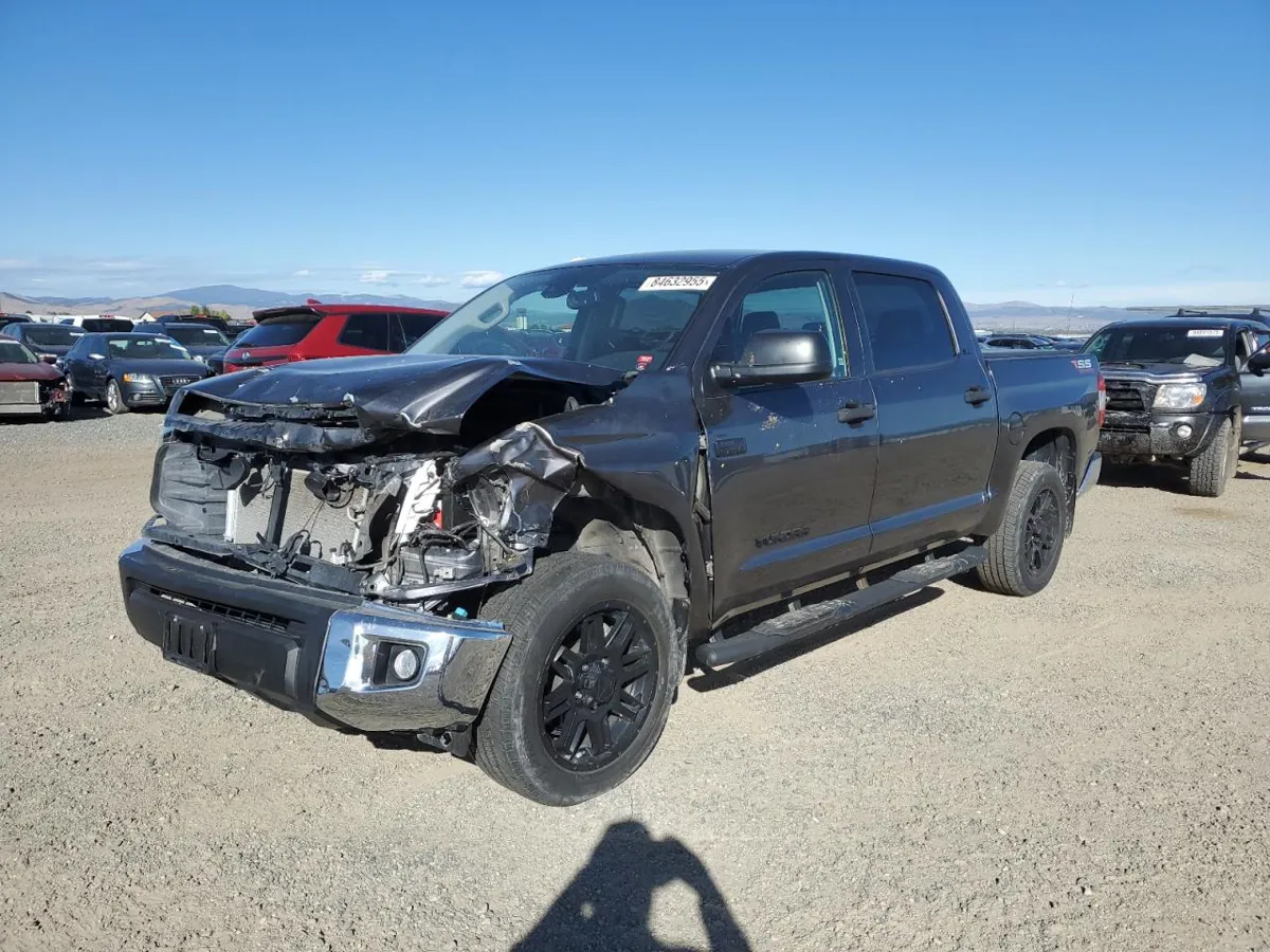 TOYOTA TUNDRA - фото 1