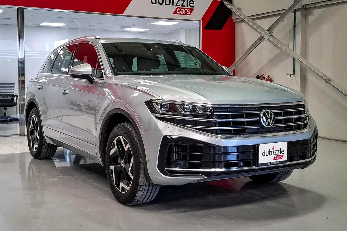 Volkswagen Touareg - фото 1