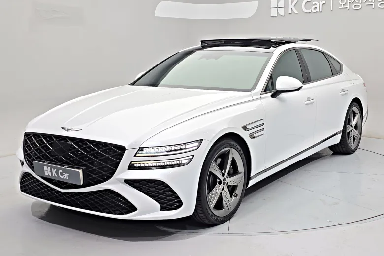 Genesis G80 - фото 1