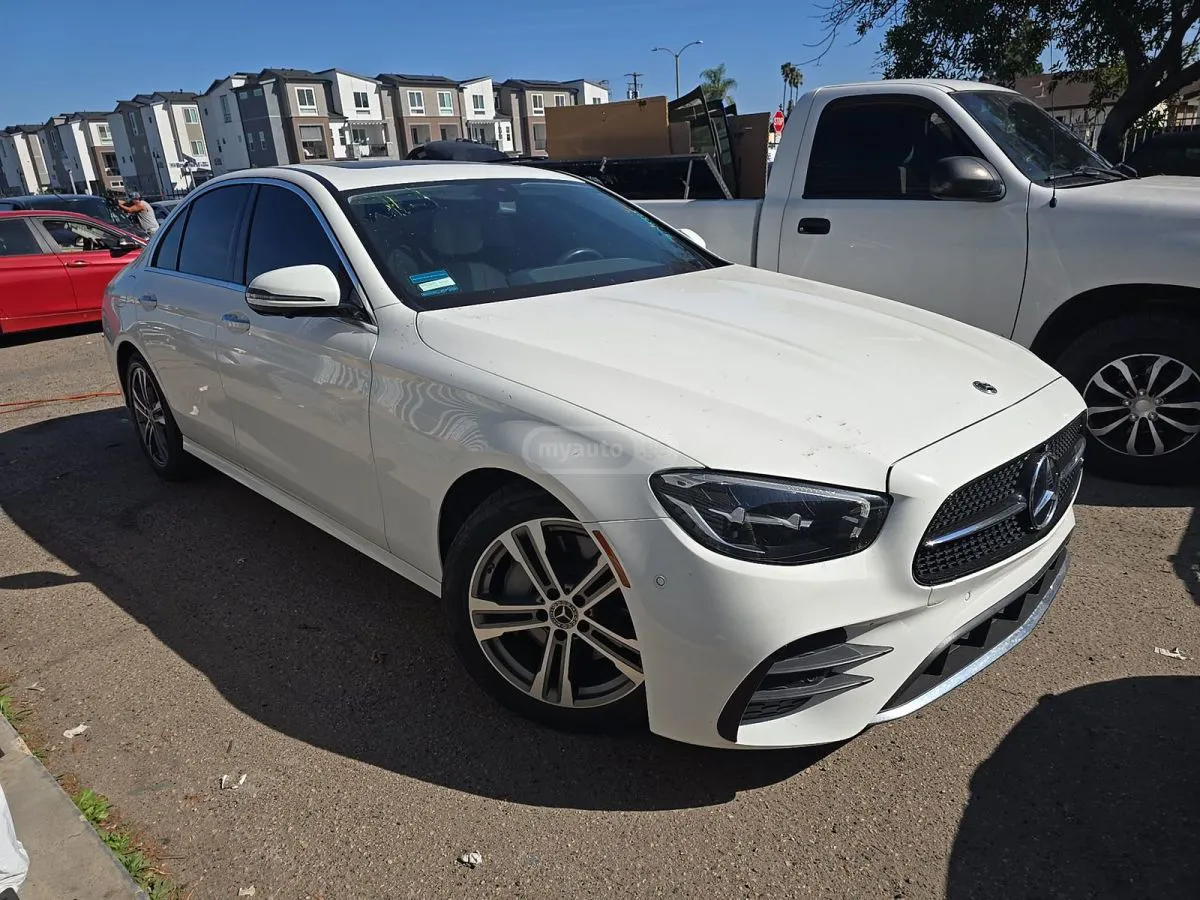 Mercedes-Benz E 350 - фото 1