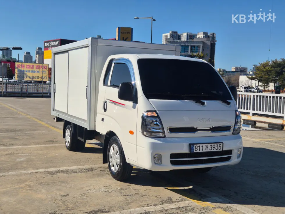 Kia 더 뉴 봉고3 LPG 양문형 미닫이탑차 1톤 로우 킹캡 초장축 L - фото 1