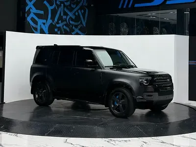 Land Rover Defender - фото 1