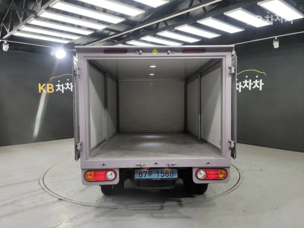 Hyundai 포터2 일렉트릭 저상내장탑차 - фото 1