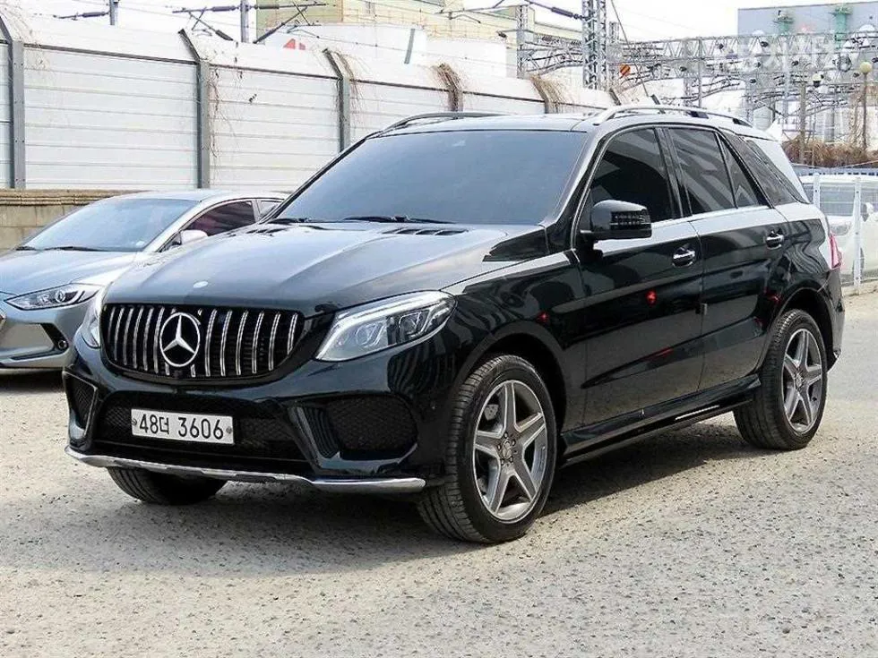 Mercedes-Benz GLE(W166) 350 d 4Matic 기본형 - фото 1