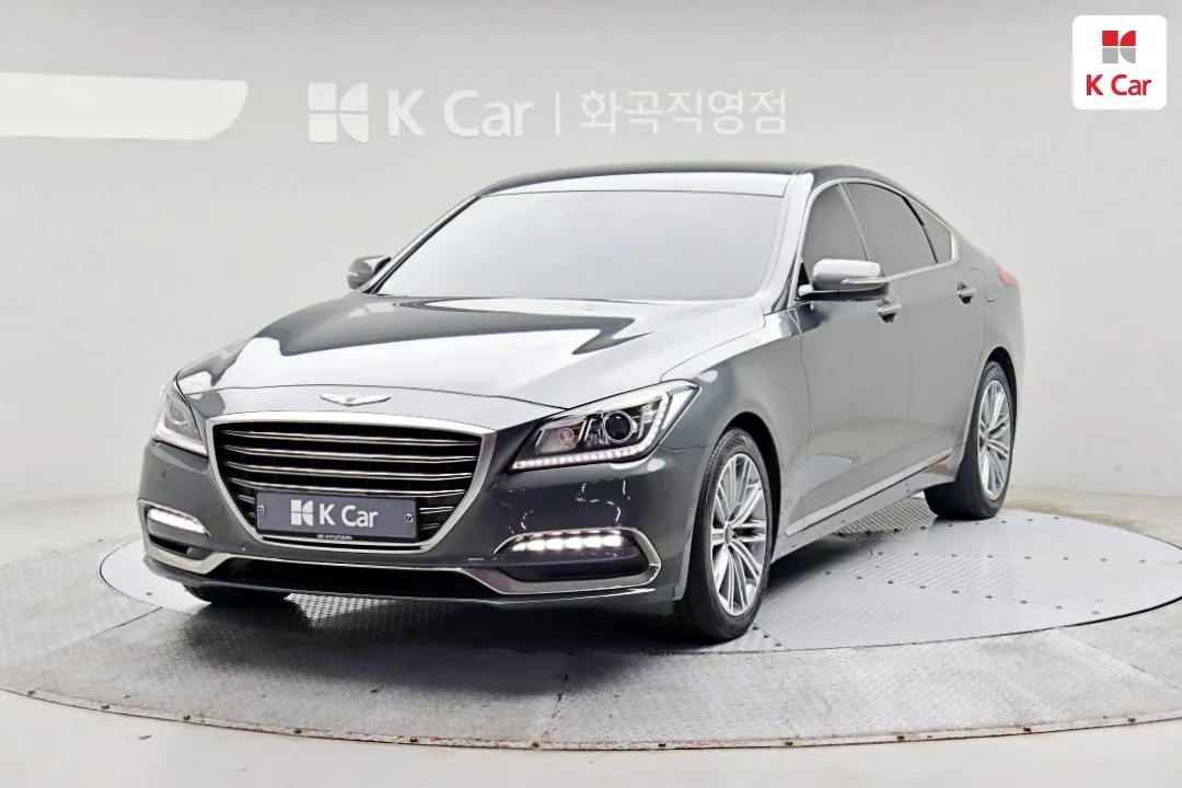 Genesis G80 - фото 1