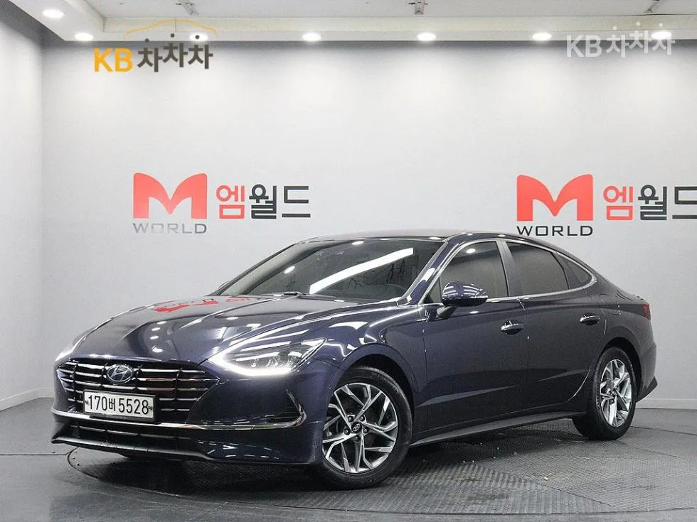 Hyundai 쏘나타 (DN8) 2.0 프리미엄 패밀리 - фото 1