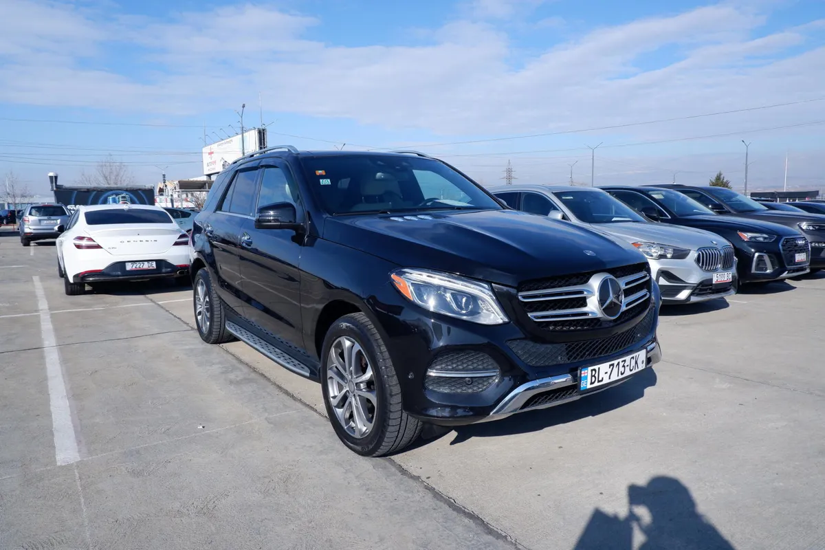 Mercedes-Benz GLE 350 - фото 1