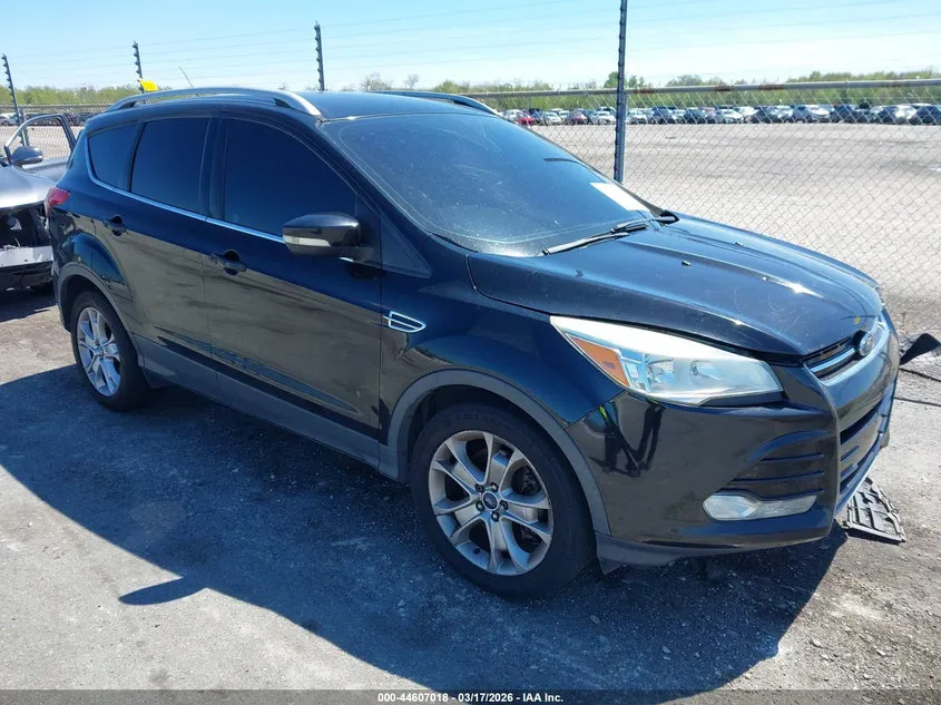 FORD ESCAPE TITANIUM - фото 1