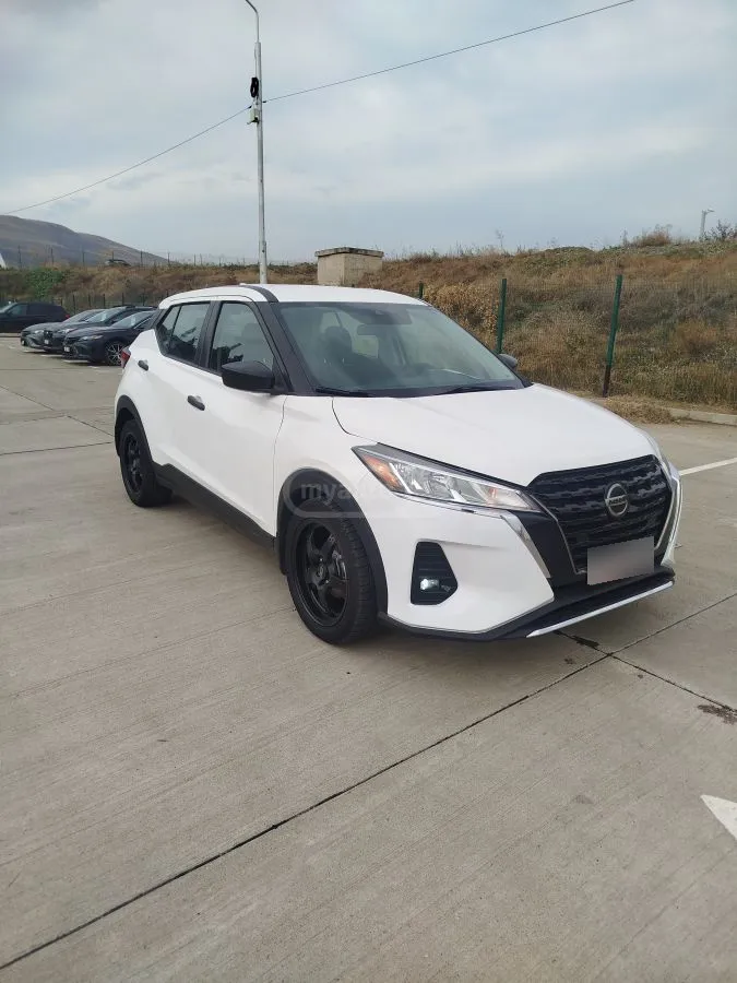 Nissan Kicks - фото 1