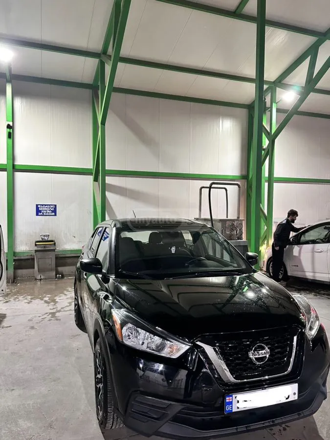 Nissan Kicks - фото 1