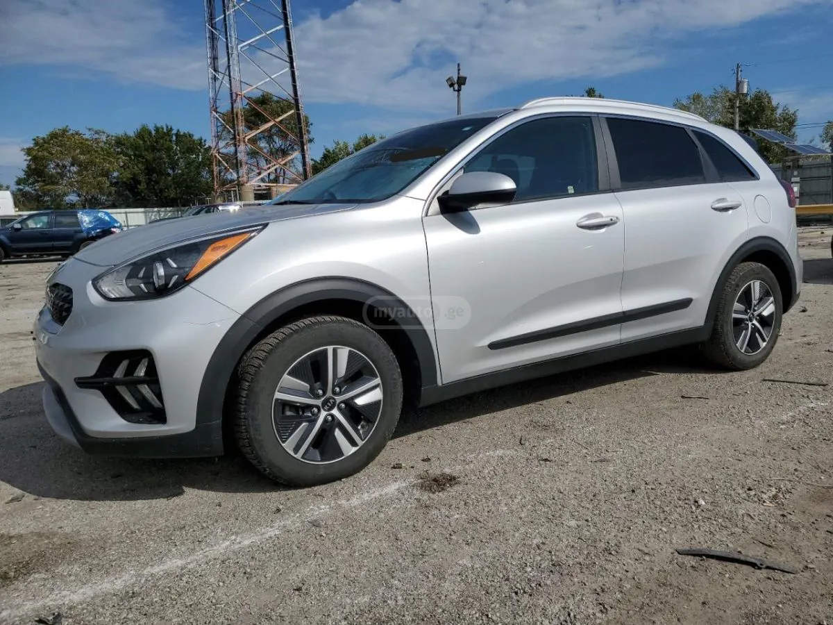 Kia Niro - фото 1