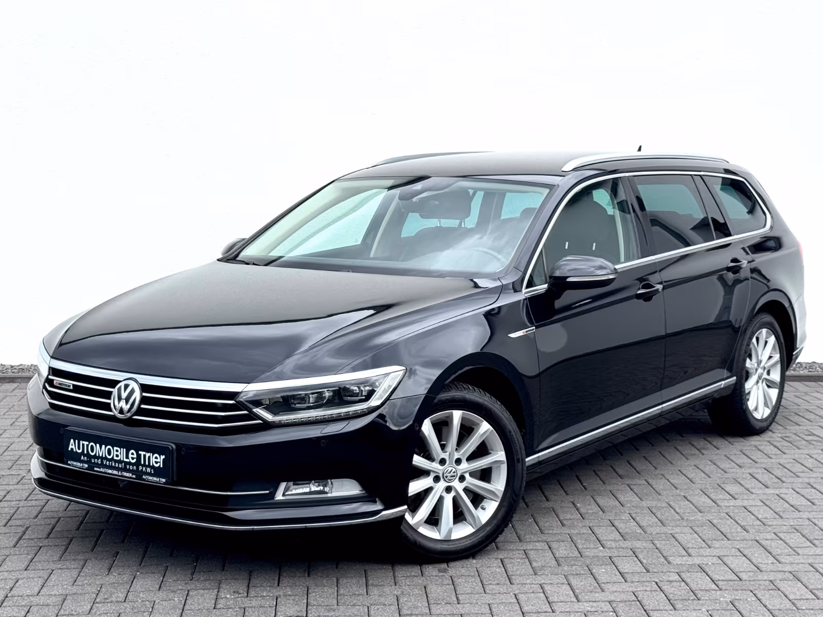 Volkswagen Passat Variant - фото 1