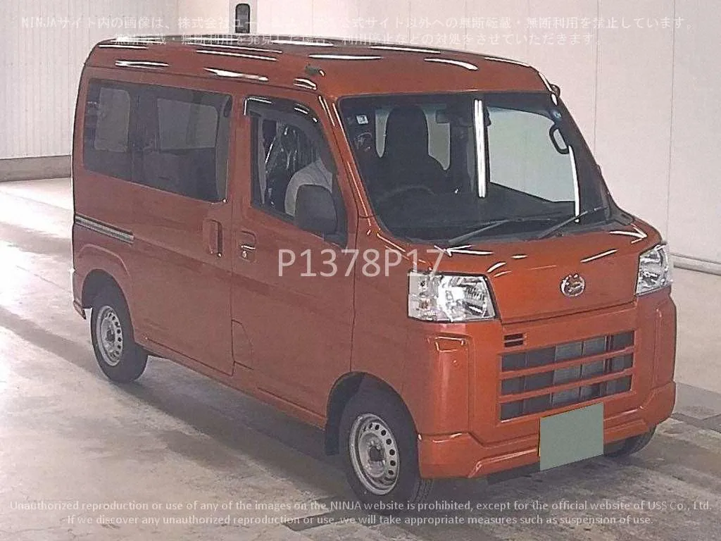 DAIHATSU HIJET CARGO 5D 4WD - фото 1