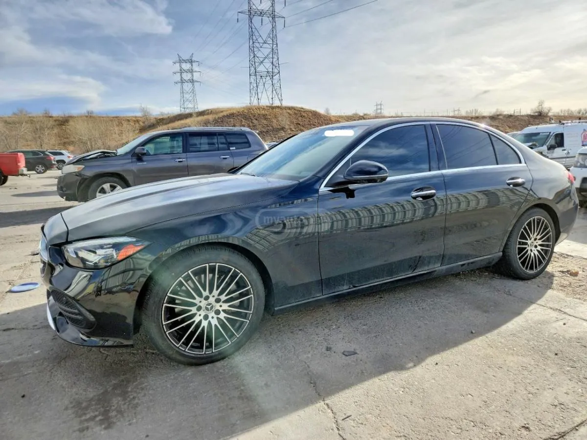 Mercedes-Benz C 300 - фото 1