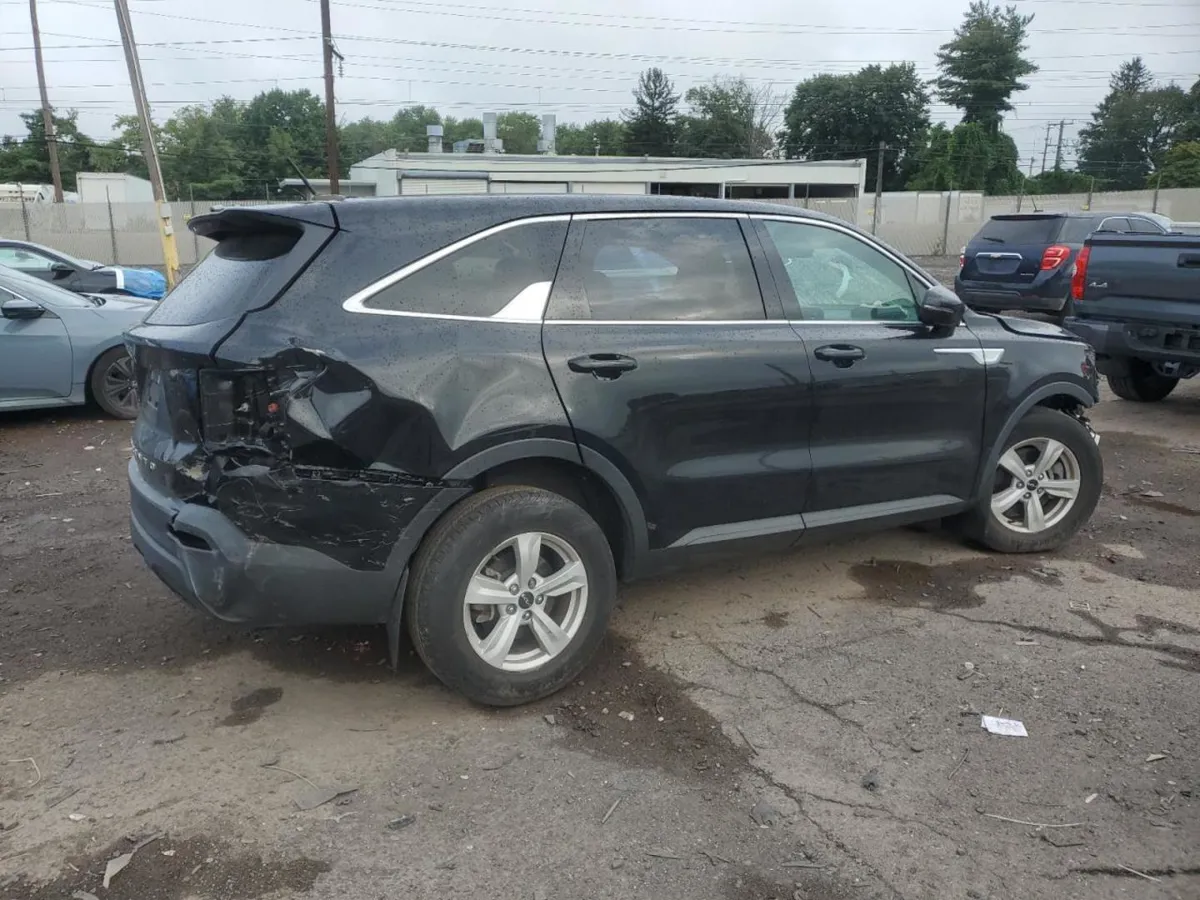 Kia Sorento - фото 1