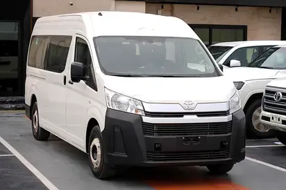 Toyota Hiace - фото 1