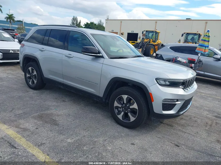 JEEP GRAND CHEROKEE 4XE - фото 1